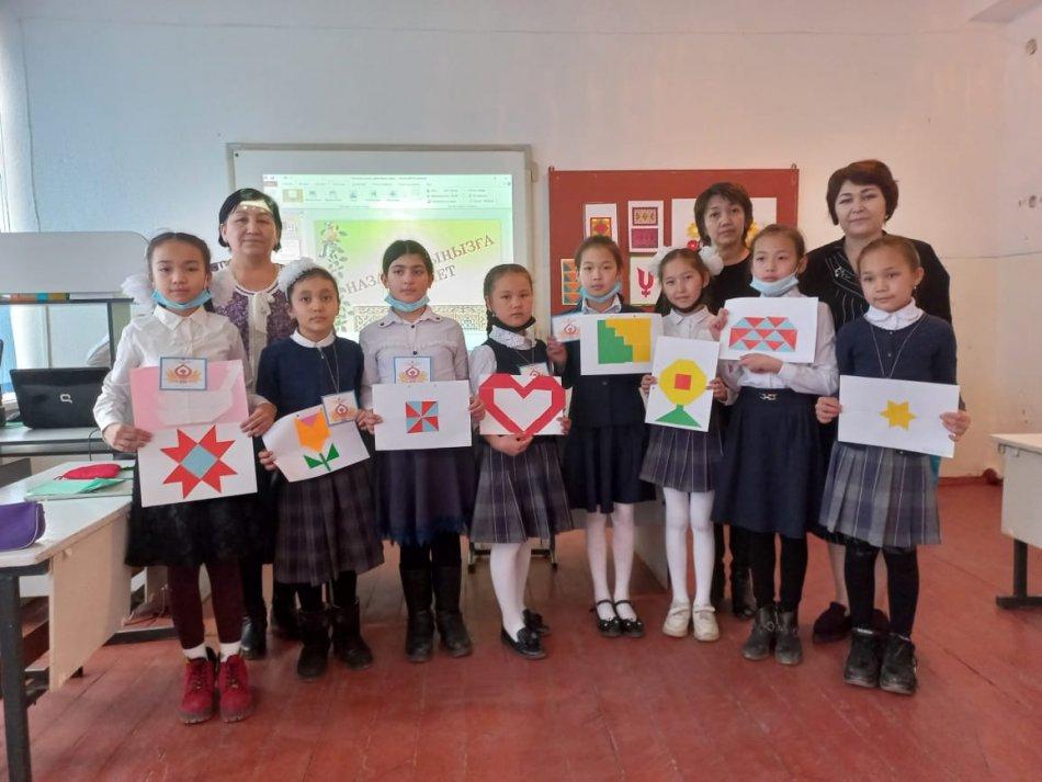 "Қиындыны қиыстырған" тақырыбында ашық сабақ өткізілді.